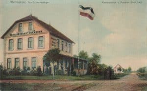 Pension Otto Buhr - nachkolorierte Postkarte von 1906 (recht nach hinten befindet sich die heutige Poststraße)